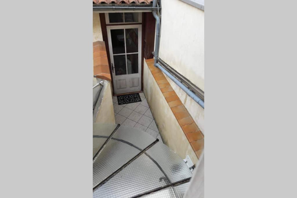 Joli Petit Loft Dans Echoppe Pierre Centre-Ville Бордо Екстериор снимка