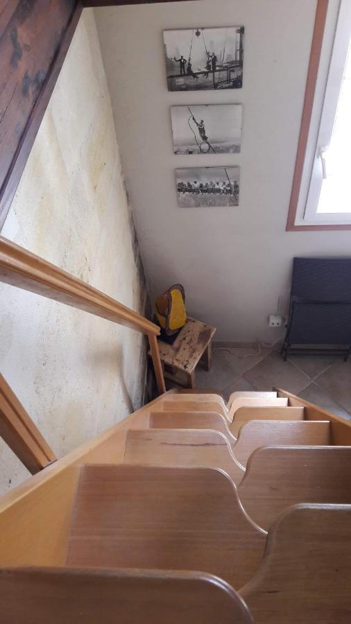 Joli Petit Loft Dans Echoppe Pierre Centre-Ville Бордо Екстериор снимка