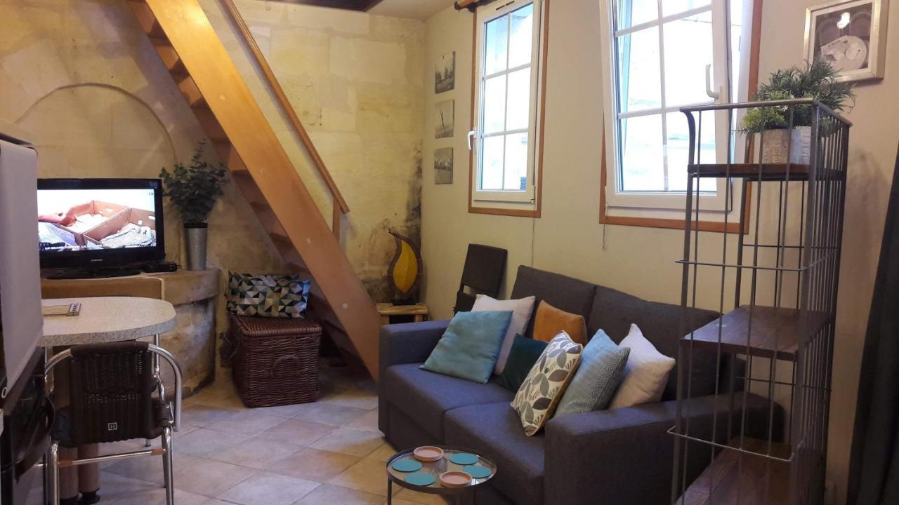 Joli Petit Loft Dans Echoppe Pierre Centre-Ville Бордо Екстериор снимка