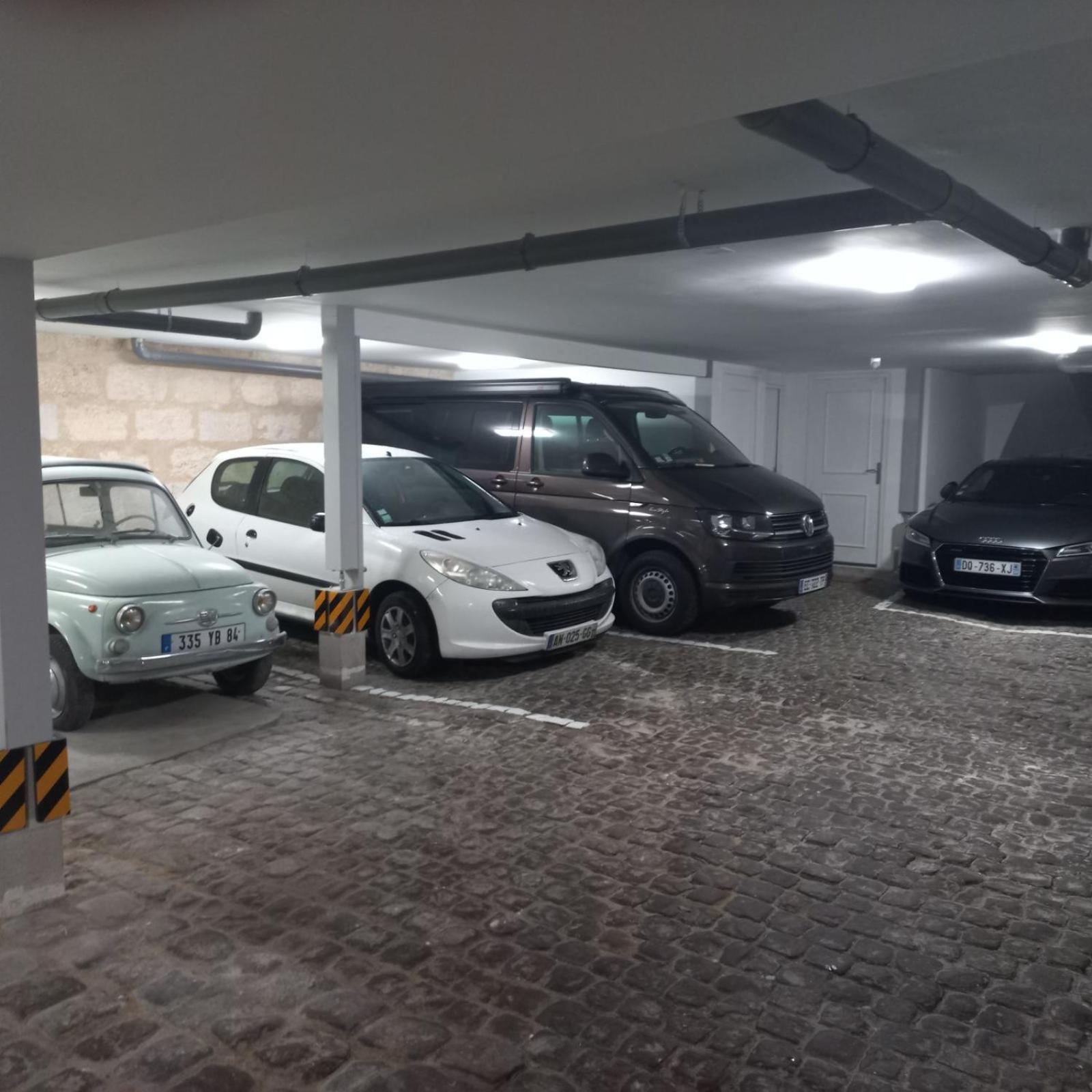 Joli Petit Loft Dans Echoppe Pierre Centre-Ville Бордо Екстериор снимка